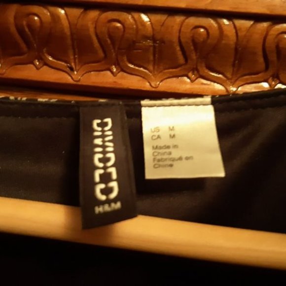 H&M Size Medium Dress - Picture 2 of 5